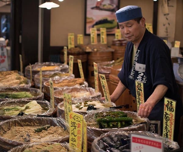 Kyoto Nishiki Market Food Tour